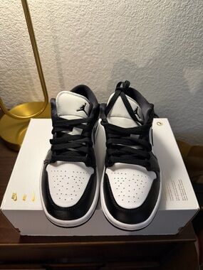 Jordan 1 Low-5.5W